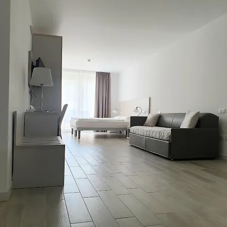 Eldorado, Depandance & Ξενοδοχείο Γκράντο